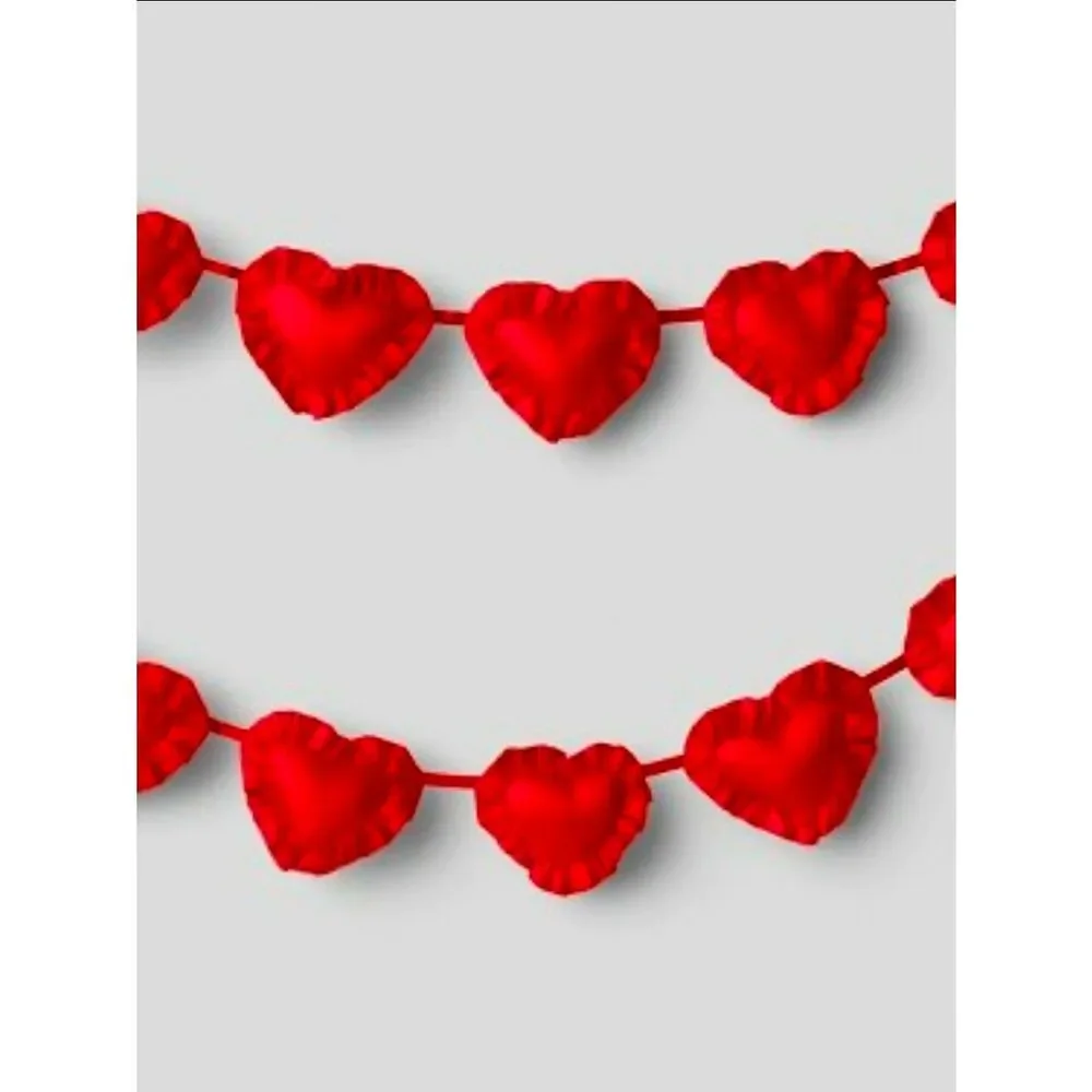 NWT Threshold Target 2026 Valentine's Day Red raffled satin Heart Garland 72in